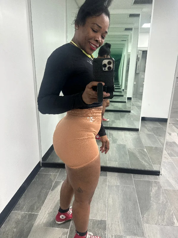 Modern City Highwaist Ribbed Shorts