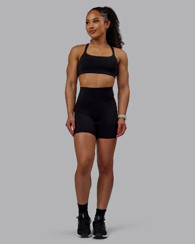 Celebrity Style Bend Mid Shorts - Black