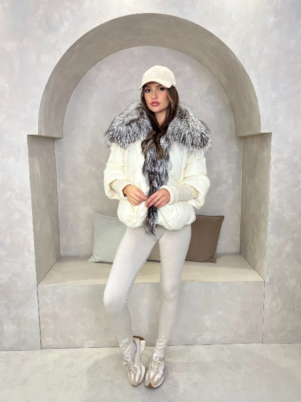 High-end Design Cream Luxury Fur Trim Jacket