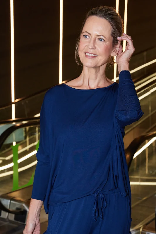 Embroidery Design Relax Boatneck - Navy