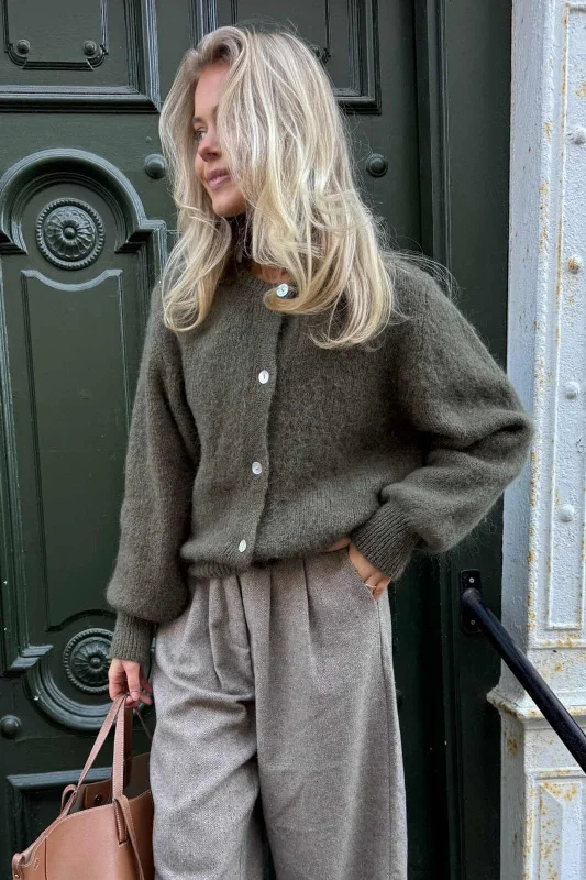 Sporty Elegance Forudbestilling - BYIC - Idaic Cardigan - armyg Army Green