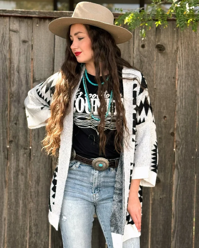 Cozy Shirts Mojave White & Black Aztec Cardigan