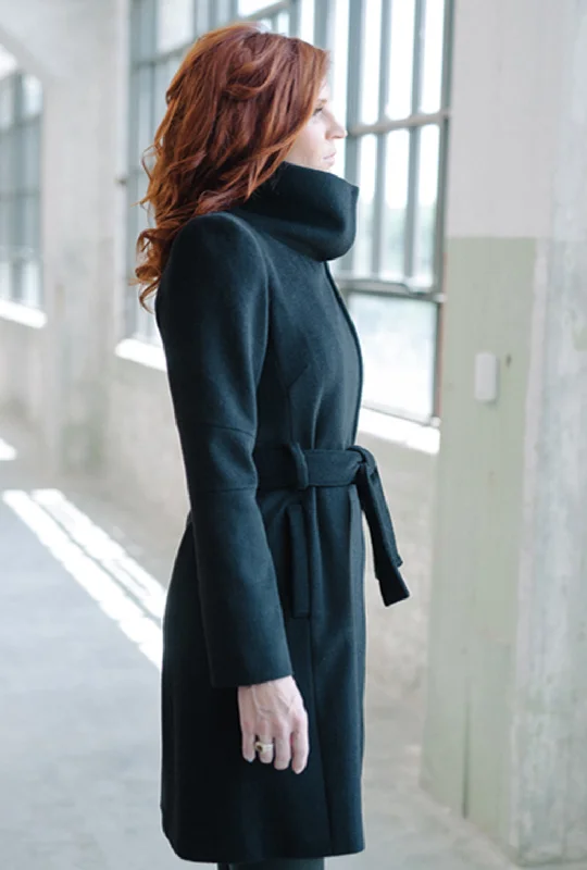 New Products ARCHITECTS COAT · raven