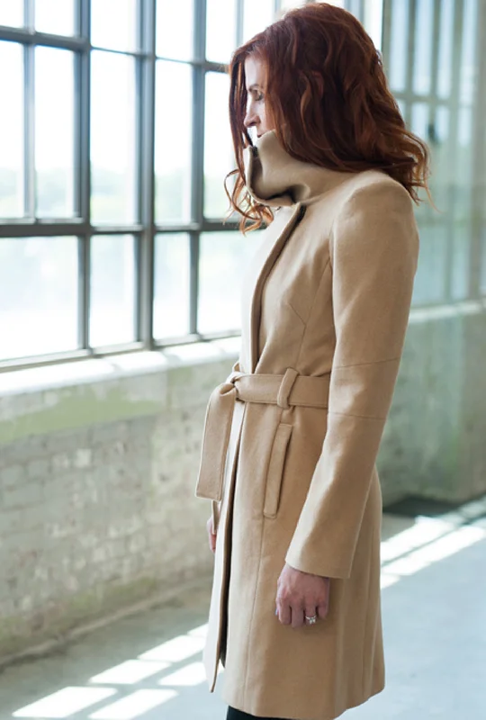 Fashionable And Fashionable ARCHITECTS COAT · wheat