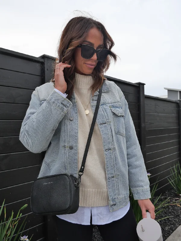Elegant Series PQ Collection Denim Basic Jacket Light Wash