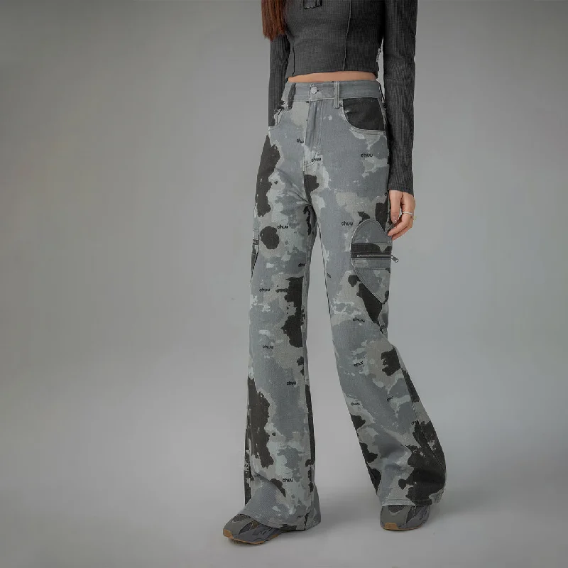Sports And Leisure Heart Pocket Camouflage Denim Jeans