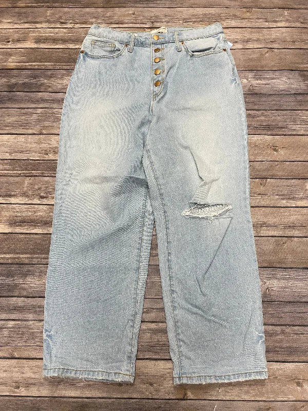 Trendy and versatile Jeans Straight By Universal Thread In Blue Denim, Size: 12
