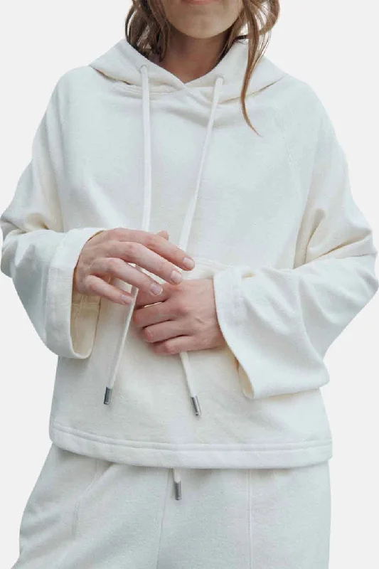 Retro Fashion Ali's Hoodie Ivory