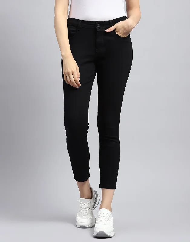 Elegant Tailoring Women Black Solid Slim Fit Denim