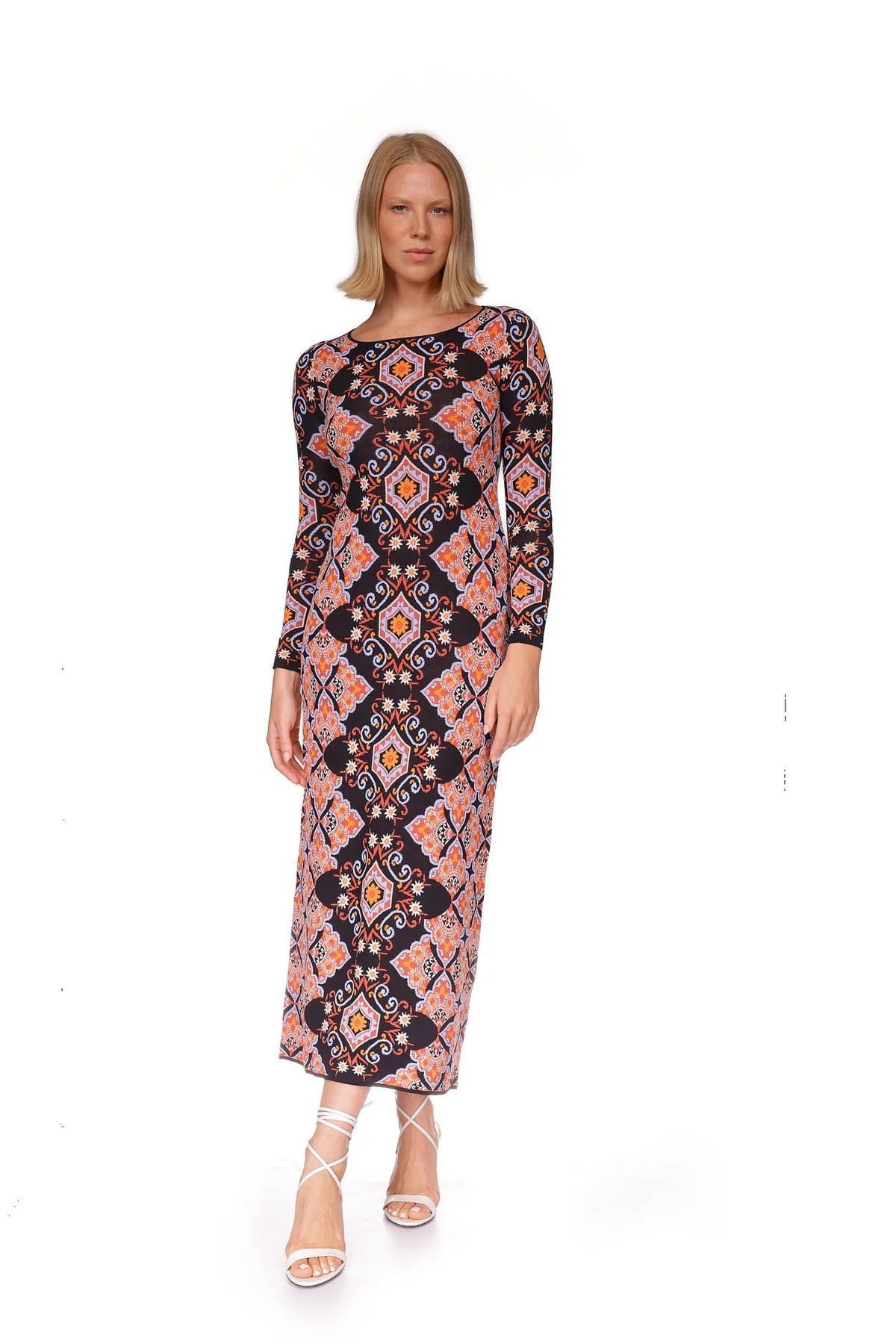 Urban Chic Cara Cara - Rianna Dress in Black Vintage Paisley