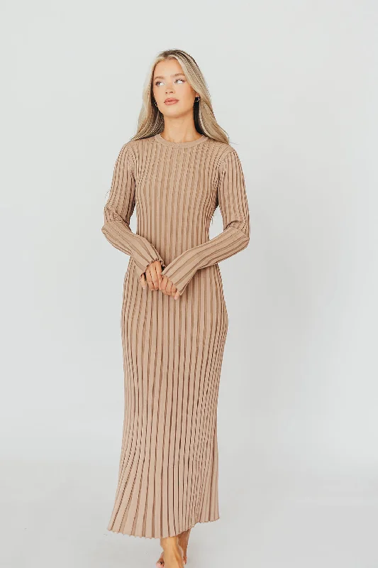 Easygoing Style Colette Premium Long Sleeved Ribbed Knit Maxi Dress in Dark Natural - Bump Friendly