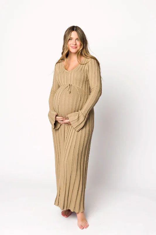 Street Vertical And Horizontal Design Hadley Long Sleeve V-Neck Knit Maxi Dress in Dune