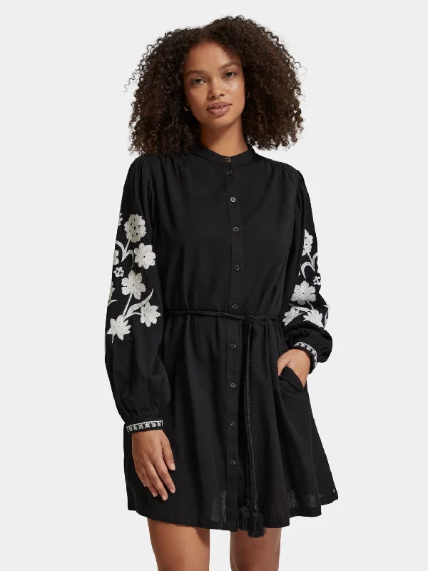 Fresh And Simple Mini dress with sleeve embroidery