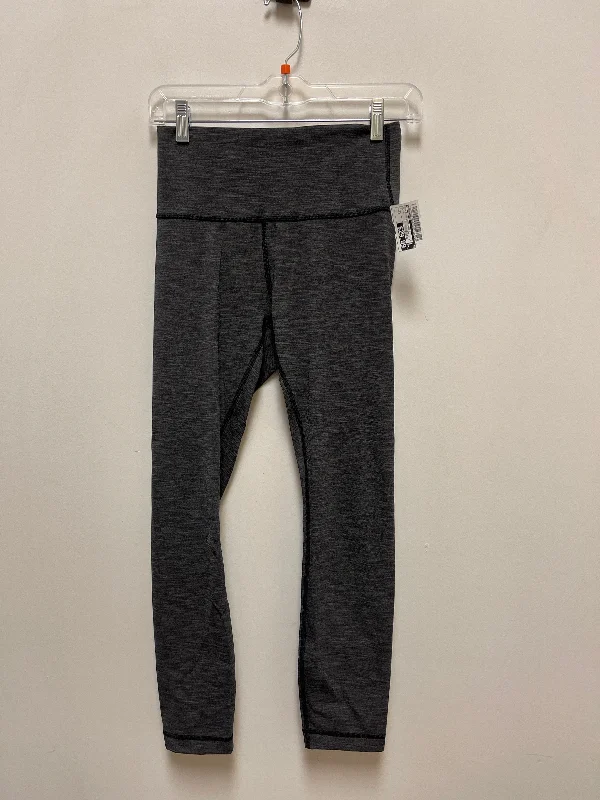 Retro Fashion Athletic Leggings By Lululemon In Black, Size: S