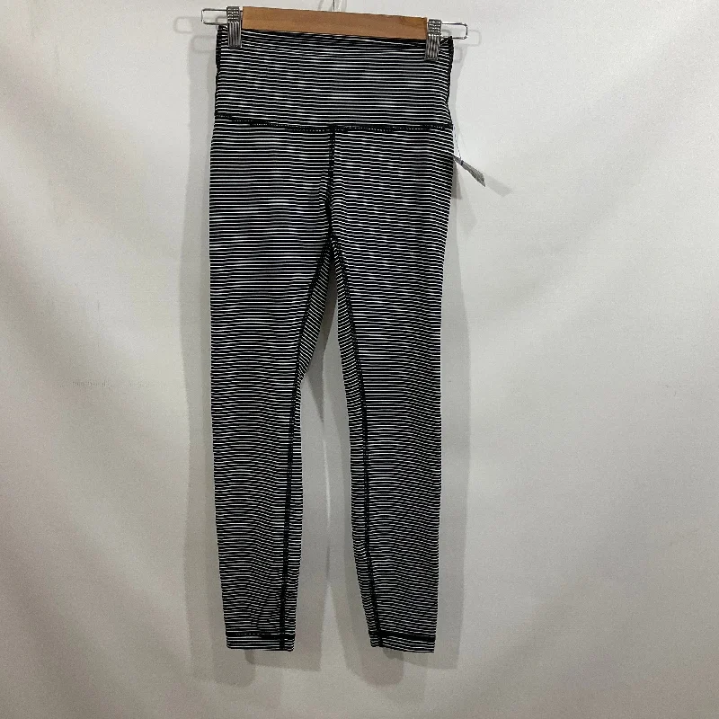 Luxury Customization Athletic Leggings By Lululemon In Black & White, Size: 4