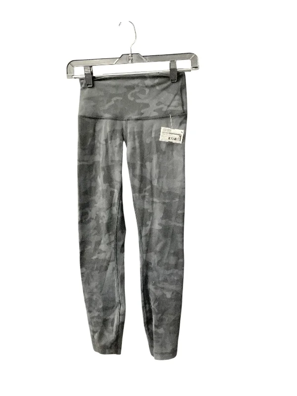 Classic Design Athletic Leggings By Lululemon In Camouflage Print, Size: 4