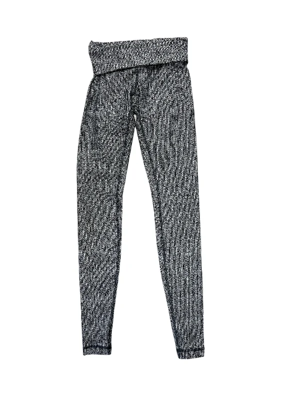 Fresh Wear Athletic Leggings By Lululemon In Grey, Size: 4
