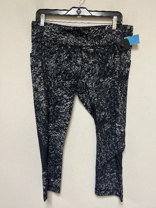 Fresh And Elegant Athletic Leggings Capris By Lululemon In Black & Grey, Size: 12
