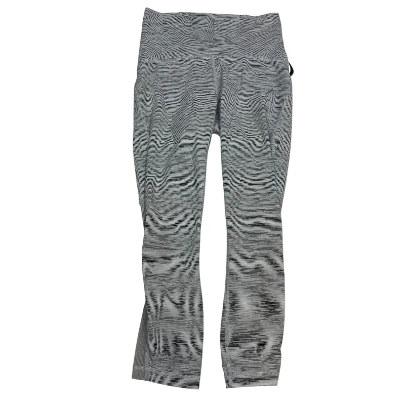 French Style Athletic Leggings Capris By Lululemon In Grey, Size: 4