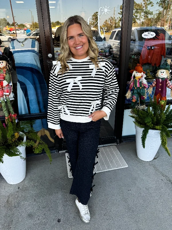 Multi-functional style Bow Jeans: Black Denim