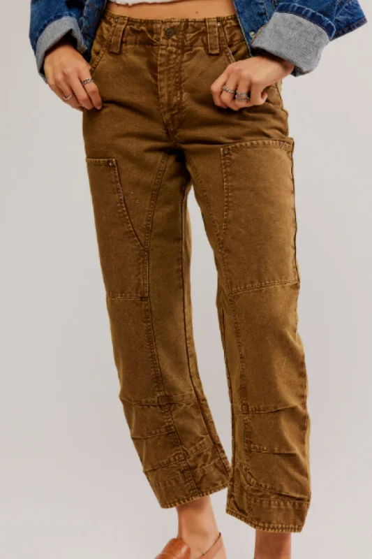 Street Casual Style Free People: Supersonic Slim Pant in Breen