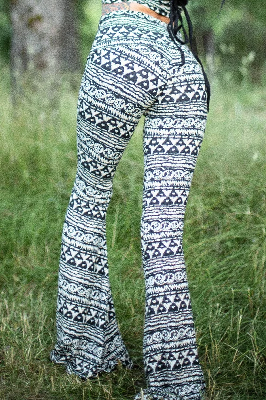 Easygoing Fashion High Waist Bell Bottom Flare Pants - Black, White and Tan