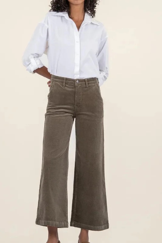 Leisure And Entertainment Kut: Meg Corduroy Wide Leg in Olive
