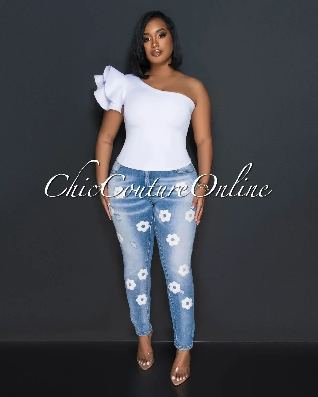 Jhonnie Light Denim White Flowers Accent Jeans