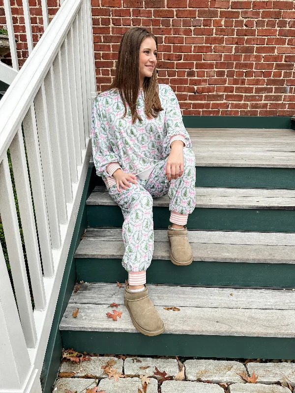 Nightclub Style Knit Christmas Wreath Pajama Pants