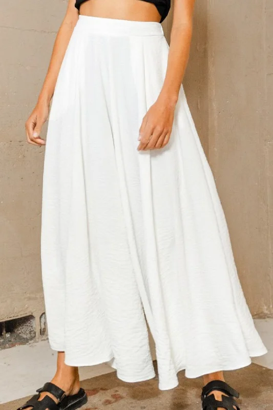 Sports fitness shoes Wide Leg Woven Pant in White