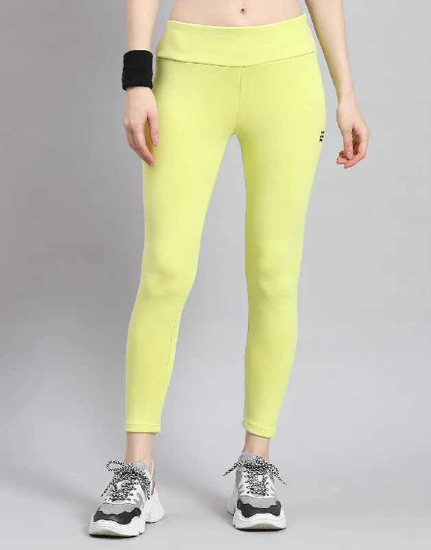 Elegant And Charming Women Green Solid Regular Fit Legging
