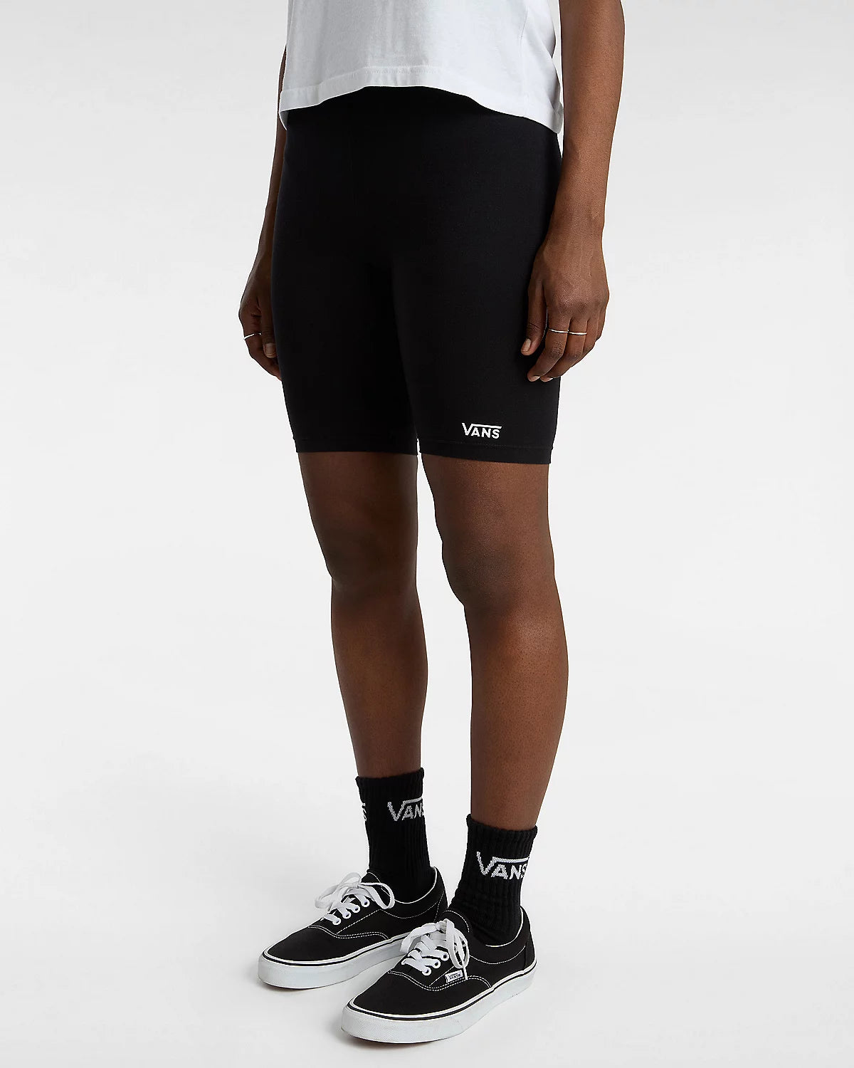 Outdoor Trend Flying V Legging Shorts in Black